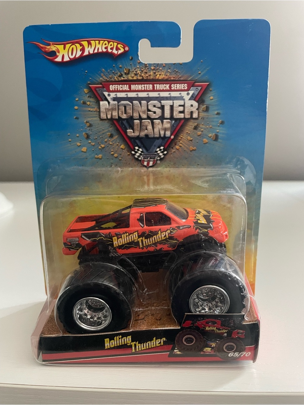 Hot wheels monster jam rolling thunder truck